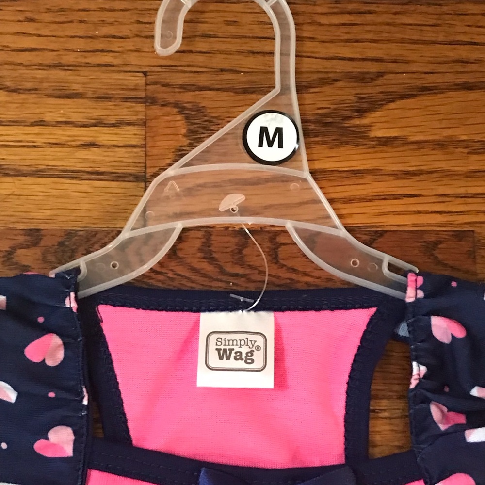 Puppy / Dog / Pet Apparel Princess at Heart Dress NWT
Crown & Hearts
Medium
Bun - Picture 11 of 14